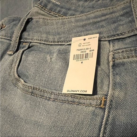 High Waisted WOW Wide-Legged Jeans - Picture 5 of 6